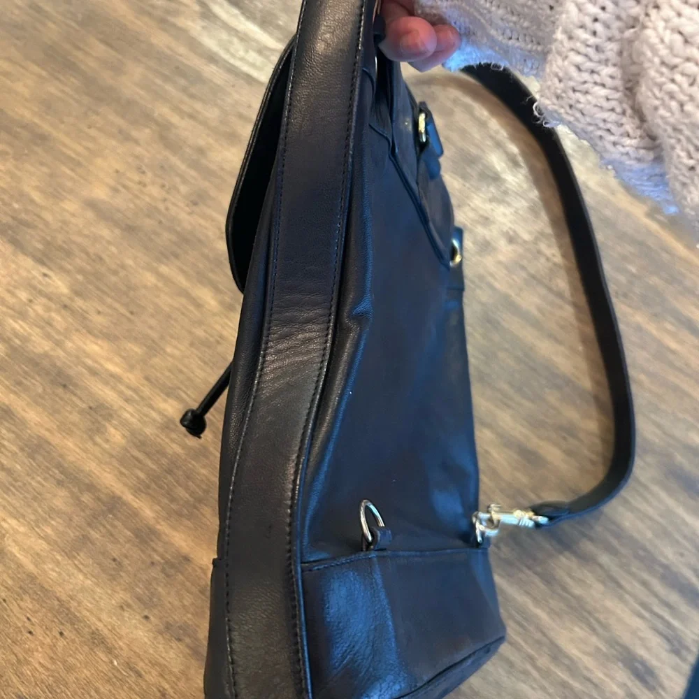 Vintage CHANEL CC Logo Black Caviar Leather BACKPACK added Pouch Drawstring - Picture 8 of 16